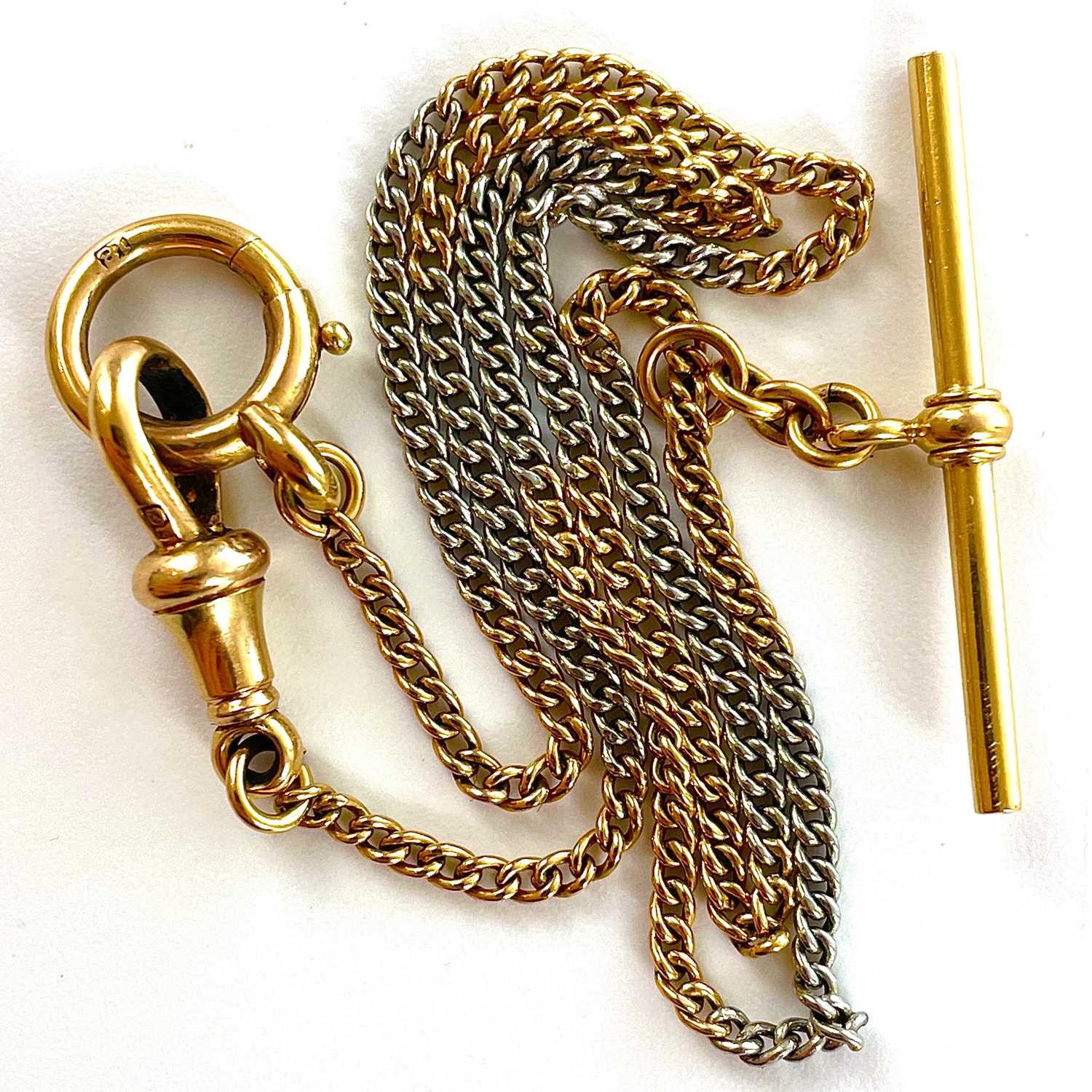 An 18ct bi-colour gold fine curb link Albert pocket watch chain. - Image 4 of 4