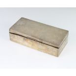 A rectangular silver cigarette case mount London 1924, 144 grams