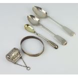 A silver miniature purse, a bangle, 2 teaspoons and a mustard spoon, 58 grams