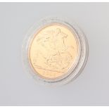 A 5 pound 2008 gold bullion sovereign, no.207, boxed, 39.94 grams