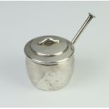 A miniature silver saucepan and cover, Birmingham 1972, 4cm, 32gms,