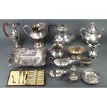 A silver plated lemonade jug and other minor plated wares