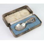 A child's Sterling silver spoon decorated with a cherub and engraved bowl - Hey Diddle Diddle, 22