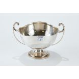 A GEORGE V SILVER BOWL with undulating rim and scroll handles, maker: RP Lodon 1929, approx 11 oz.