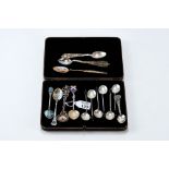 A SET OF SIX GEORGE VI SILVER COFFEE SPOONS with bean handles, maker: C.W.