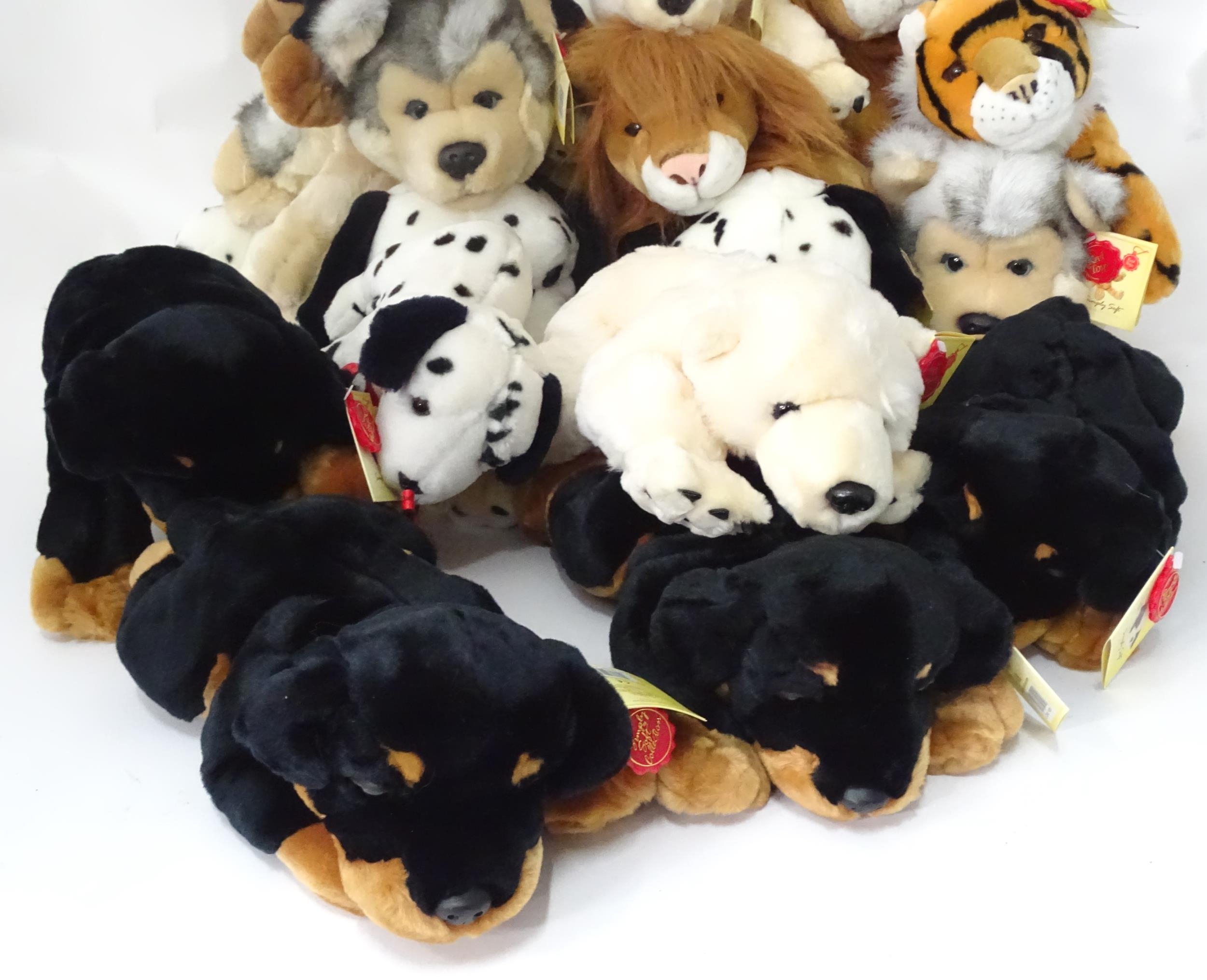 A quantity of Keel soft toys to include various dogs, lions etc. Please Note - we do not make - Bild 2 aus 4