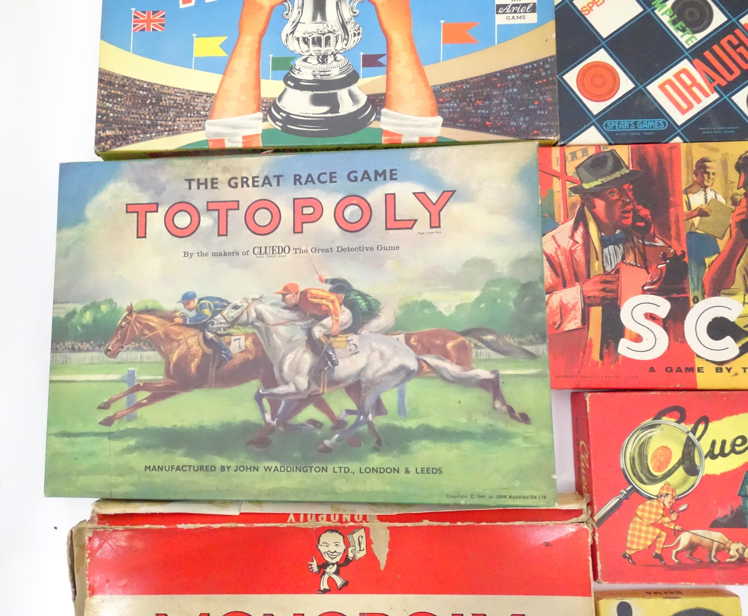 A quantity of assorted vintage board games to include Scoop, Cluedo etc. Please Note - we do not - Bild 12 aus 23