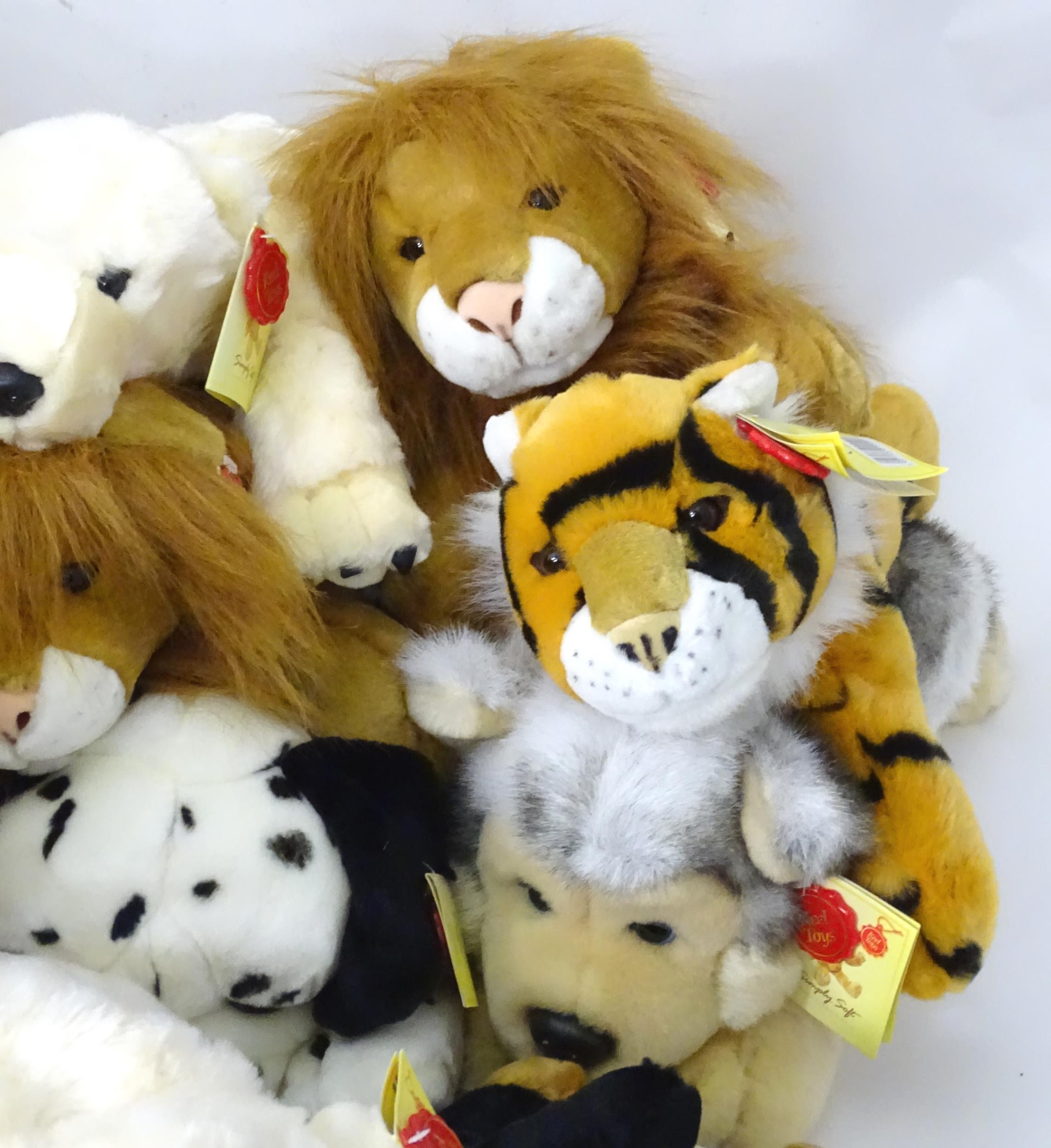 A quantity of Keel soft toys to include various dogs, lions etc. Please Note - we do not make - Bild 4 aus 4