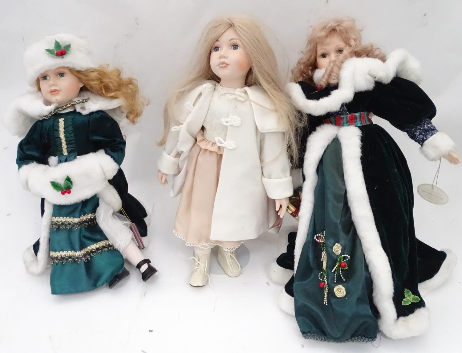 A quantity of assorted dolls Please Note - we do not make reference to the condition of lots - Bild 5 aus 5