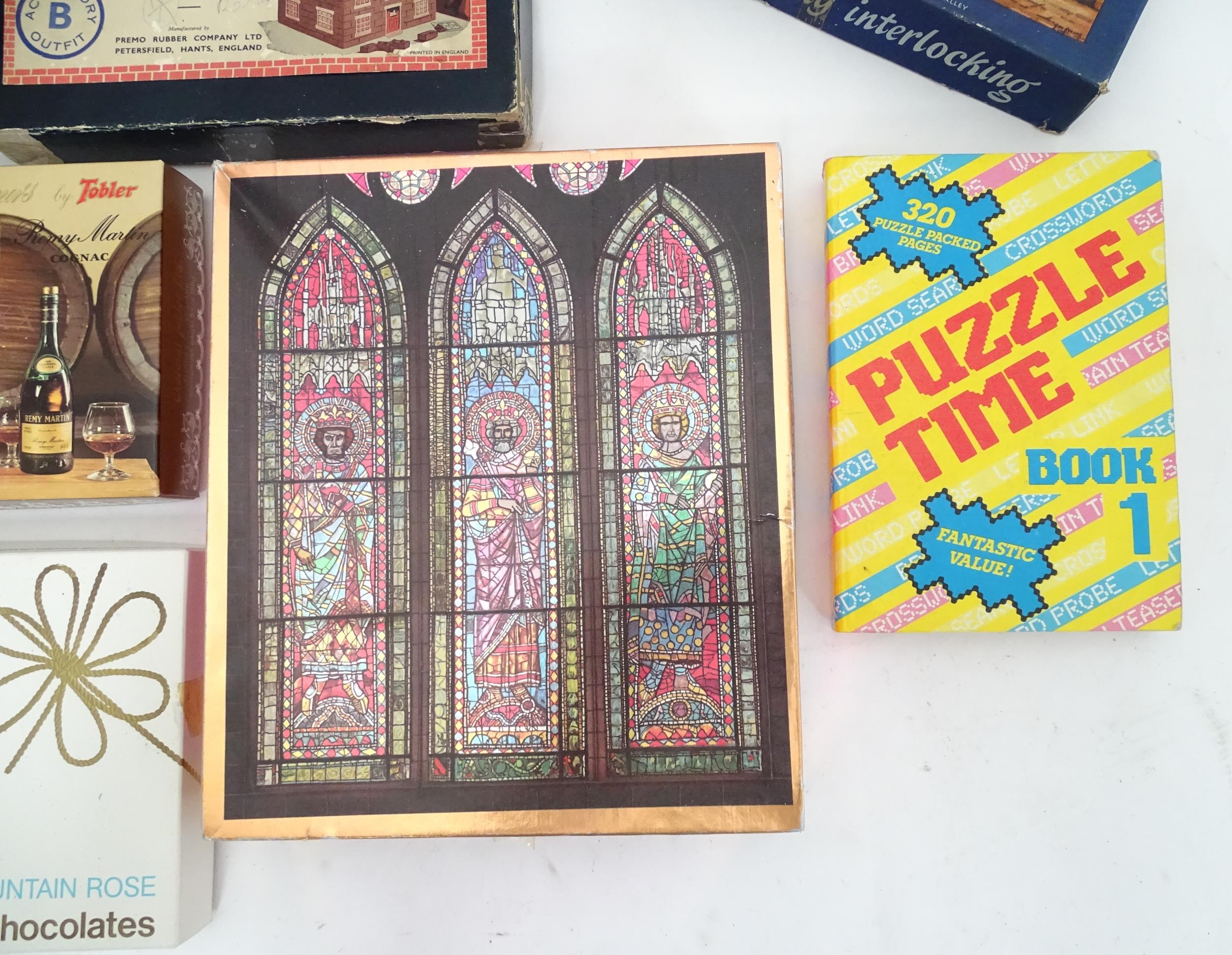 A quantity of assorted jigsaw puzzles Please Note - we do not make reference to the condition of - Bild 2 aus 6