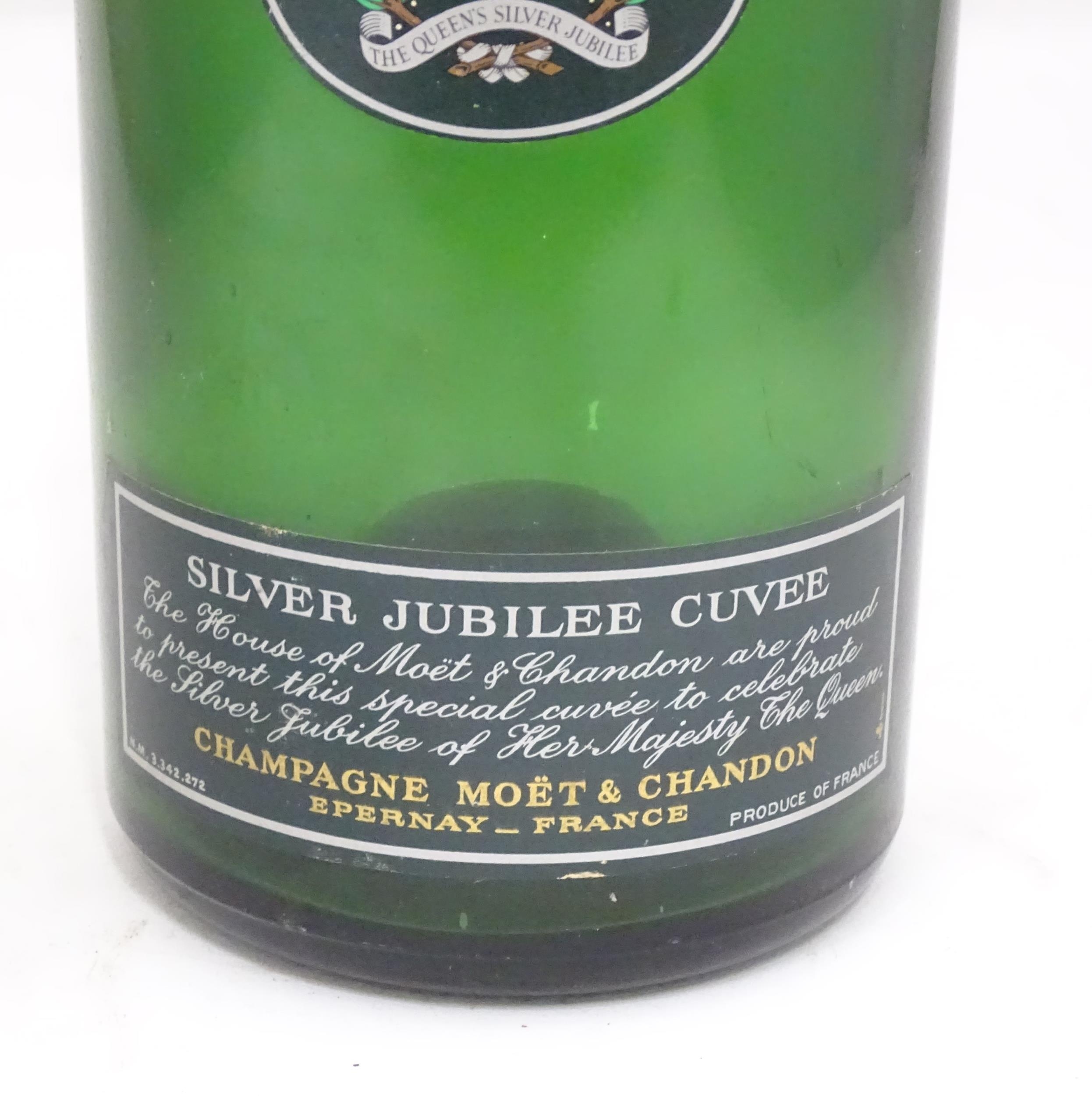 A commemorative 1977 Queen's silver jubilee Moet champagne magnum bottle Please Note - we do not - Image 3 of 4