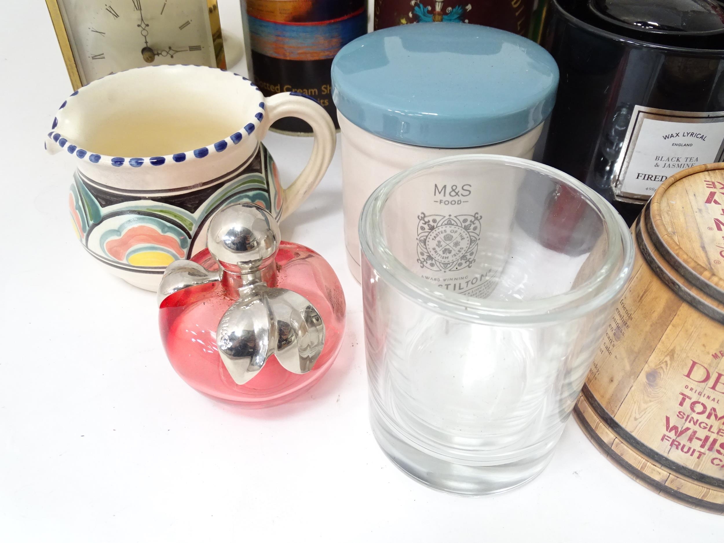 A box of miscellaneous items to include tins, ceramics, clocks, etc. Please Note - we do not make - Image 4 of 7