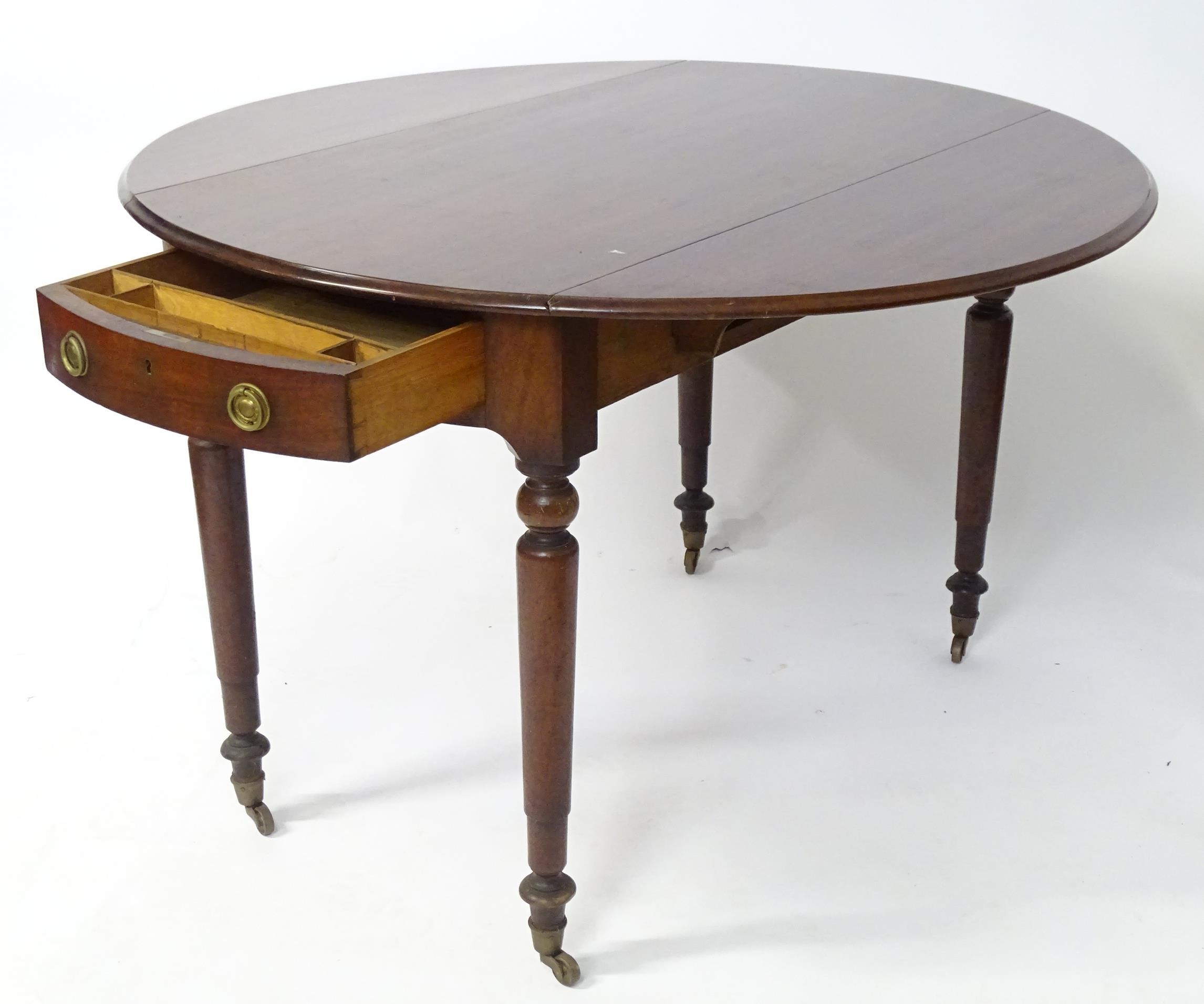 A mahogany drop leaf table. Approx. 24" long Please Note - we do not make reference to the condition - Image 4 of 6