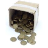 Coins : Assorted 20thC Threepence coins Please Note - we do not make reference to the condition of
