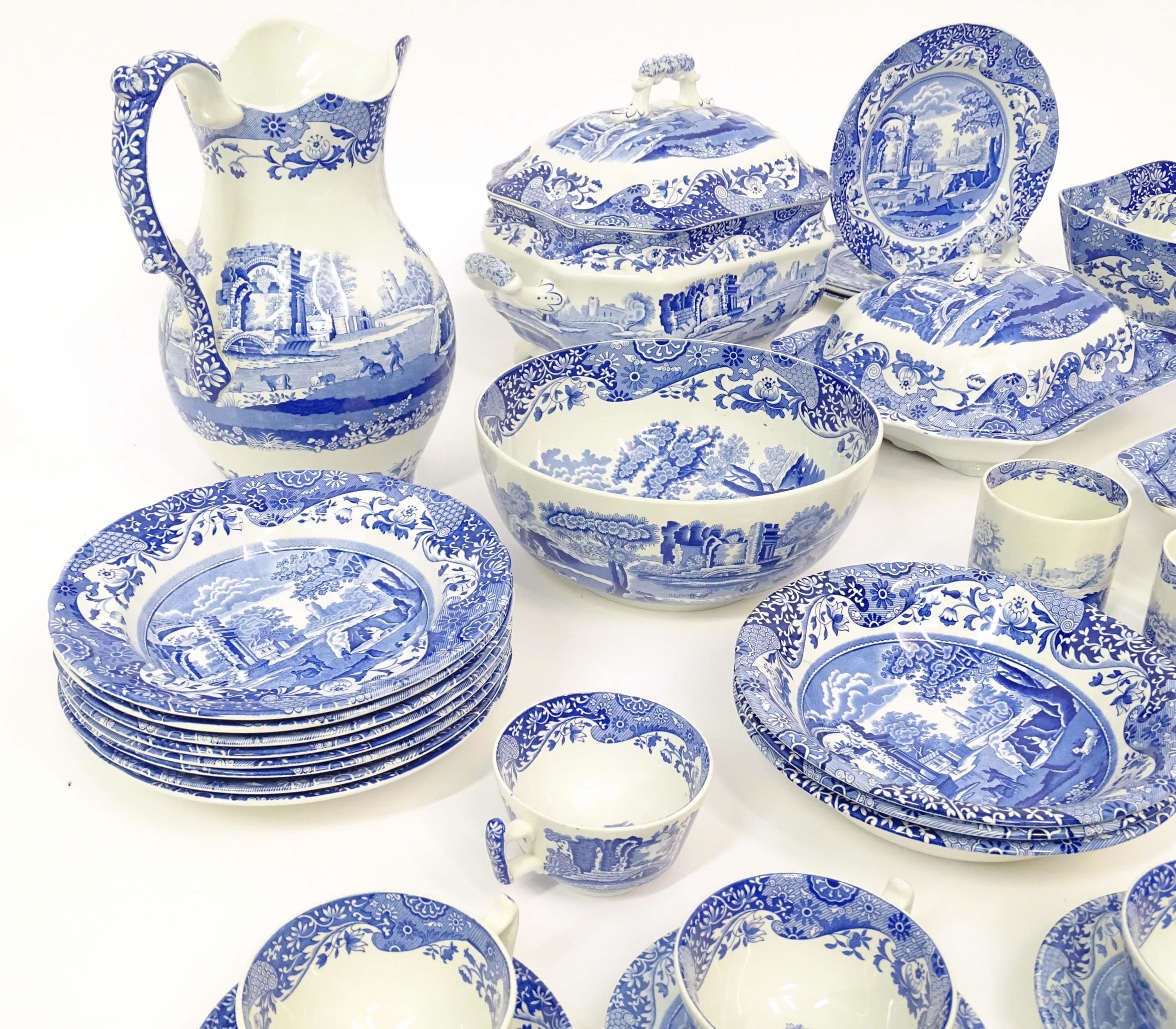 A quantity of blue and white Copeland Spode and Spode tea and dinner wares in the Italian pattern to - Bild 9 aus 29