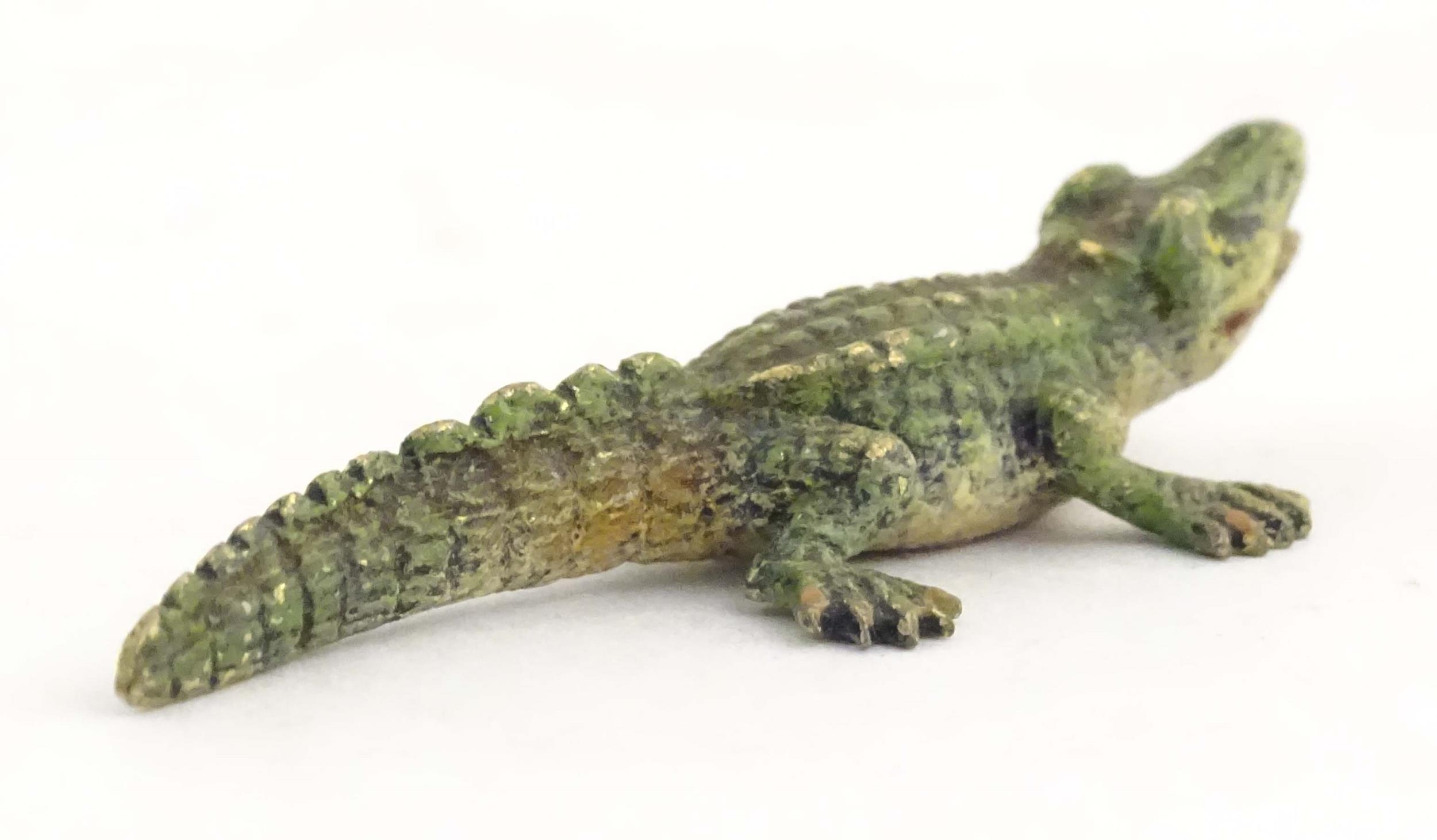 A cold painted bronze model of a crocodile / alligator. Approx. 2" long Please Note - we do not make - Image 5 of 9