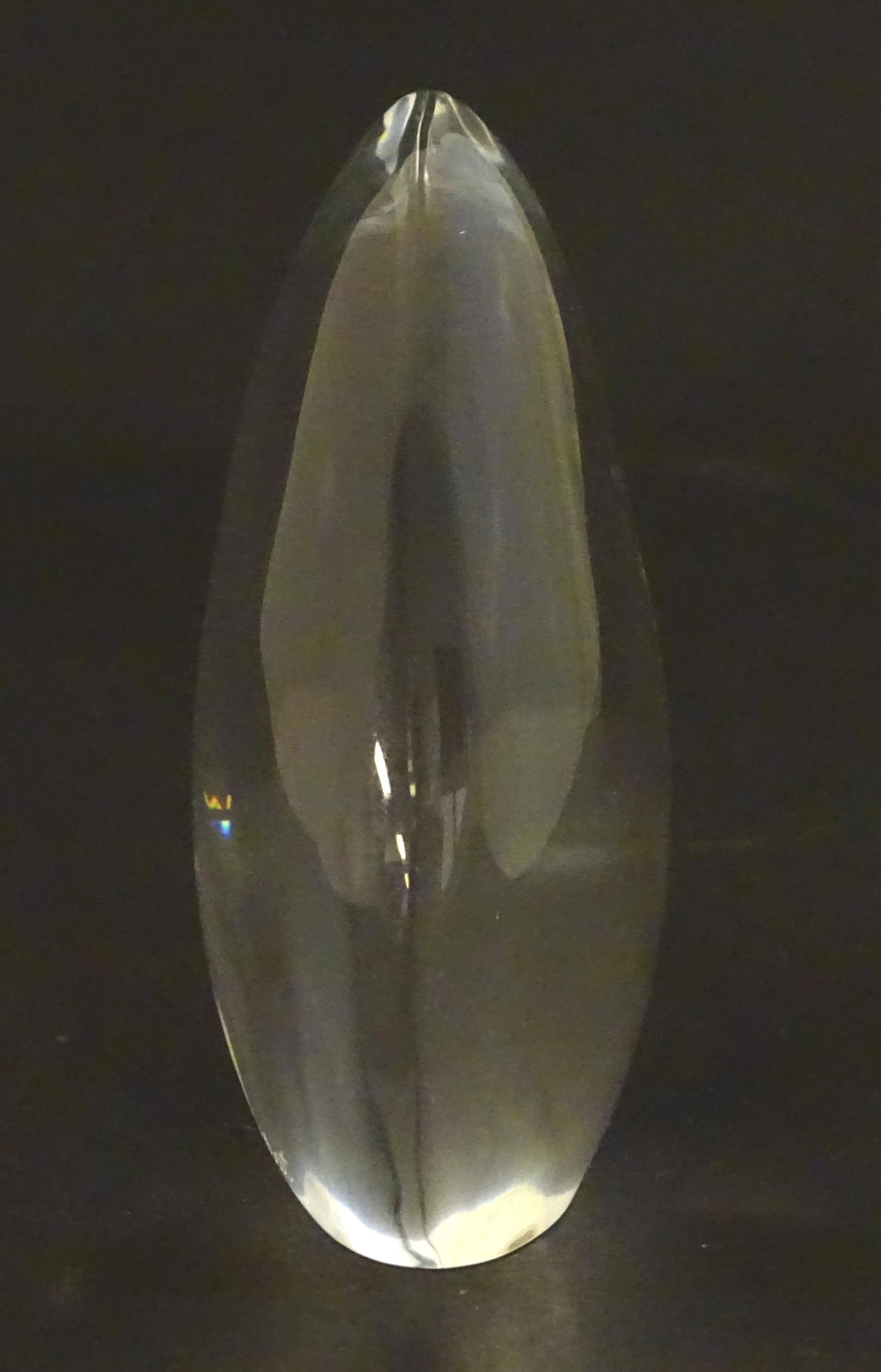 Baccaat glass: a clear glass pebble shaped paperweight with Baccarat makers mark to base. Approx 3 - Image 4 of 7