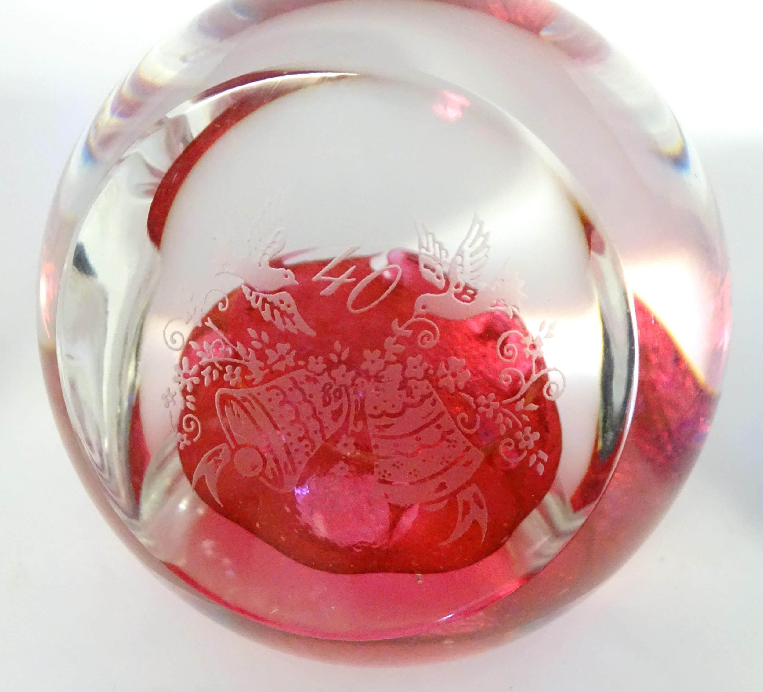 Assorted glass paperweights to include examples by Wedgwood, Caithness, M Andrews etc (12) Please - Image 9 of 11