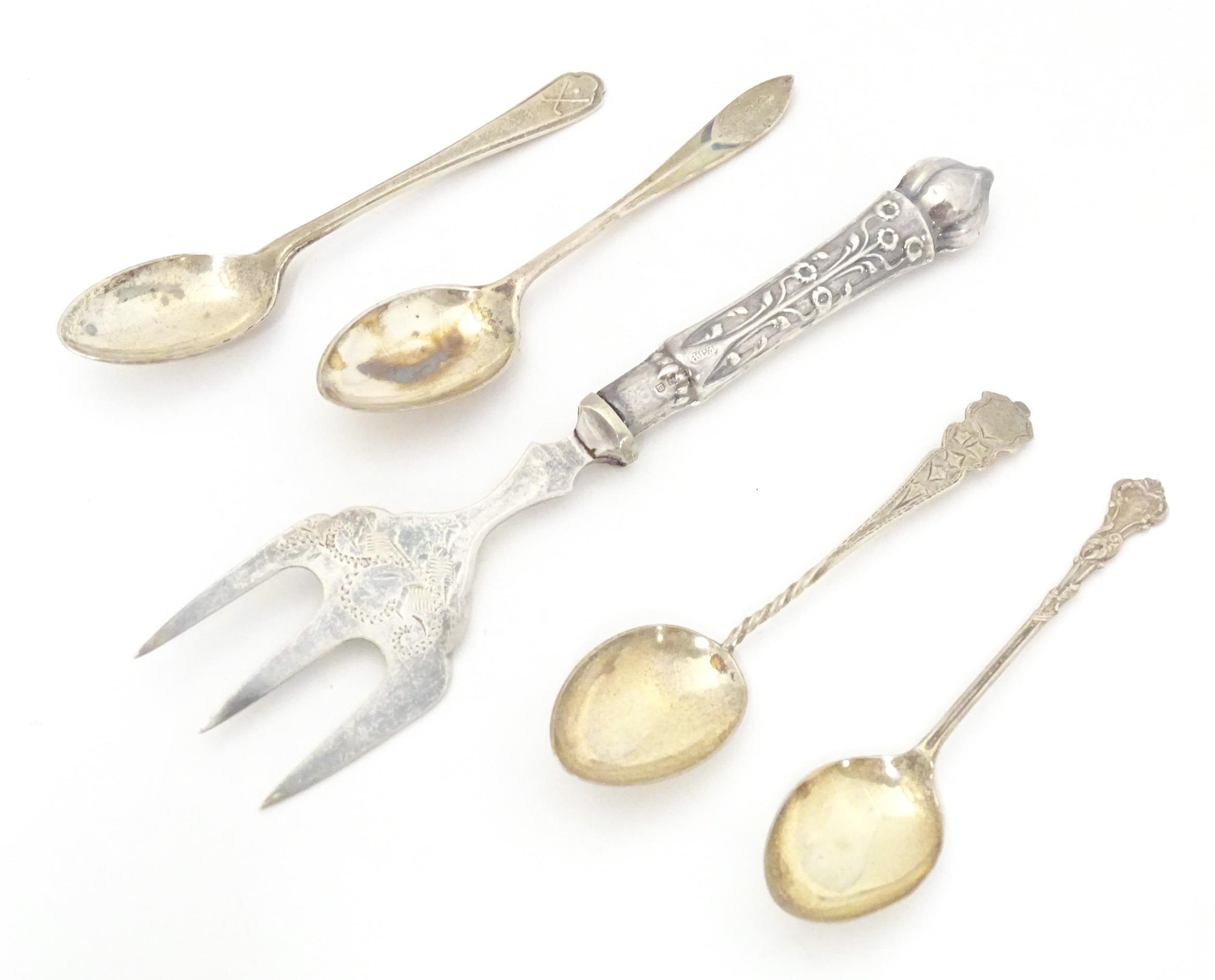 Four assorted silver teaspoons, together with a silver handled fork. Largest approx. 6 1/2" long (5) - Image 2 of 6