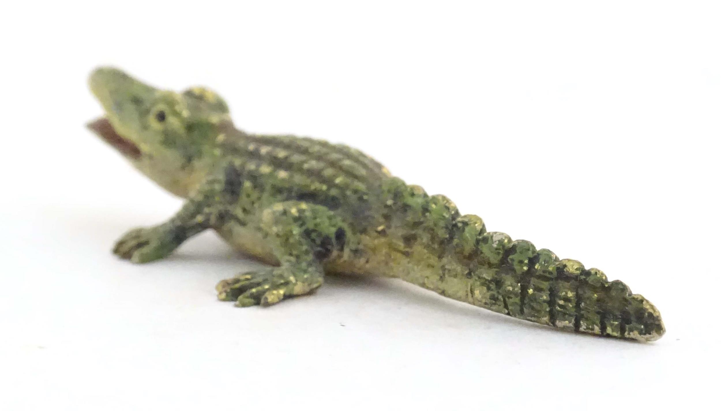 A cold painted bronze model of a crocodile / alligator. Approx. 2" long Please Note - we do not make - Image 7 of 9