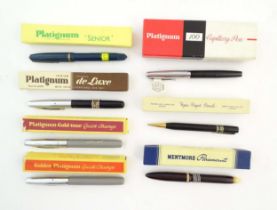 A quantity of mid 20thC boxed vintage pens, comprising: Platignum 'Senior' , '100 Capillary', '