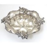 An Art Nouveau American silver plate bowl with floral and foliate decoration, by Meriden Silver