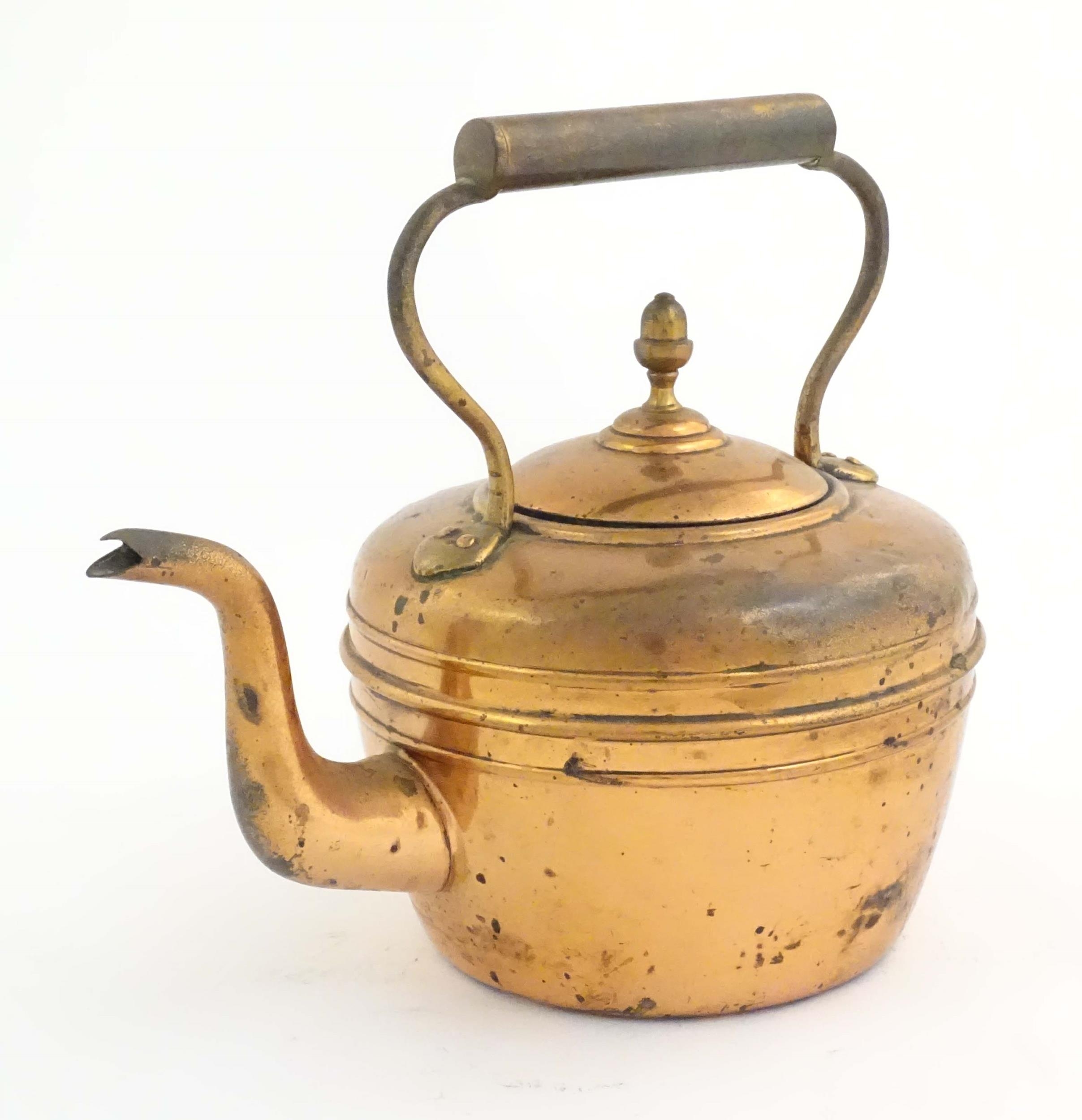 An early 20thC copper kettle, decorated with banding and acorn finial, approx. 10" high, 11" wide - Image 4 of 8