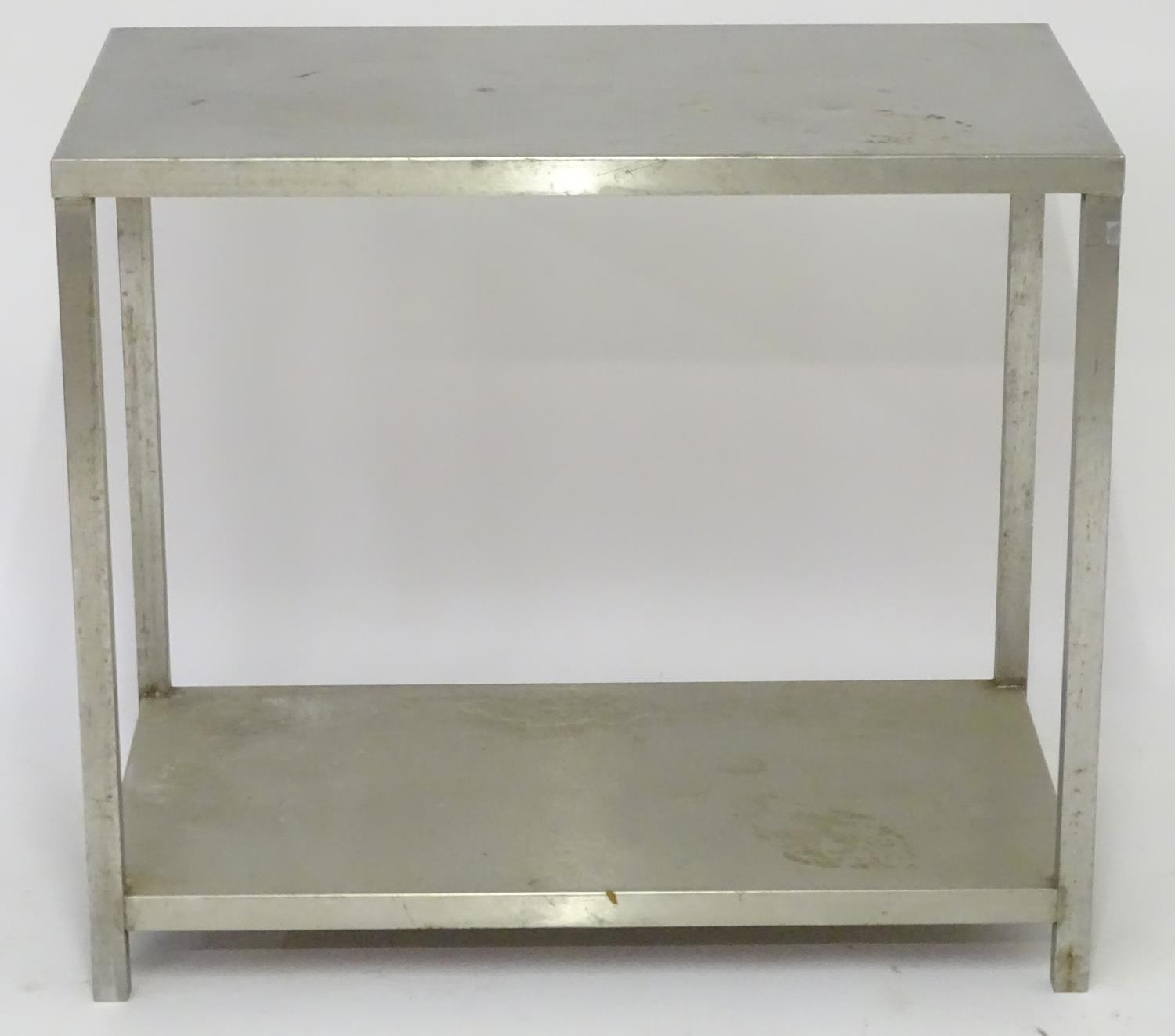 Vintage retro, mid-century: a stainless steel kitchen prep table, with shelf under, 34" wide, 19 3/ - Bild 5 aus 7