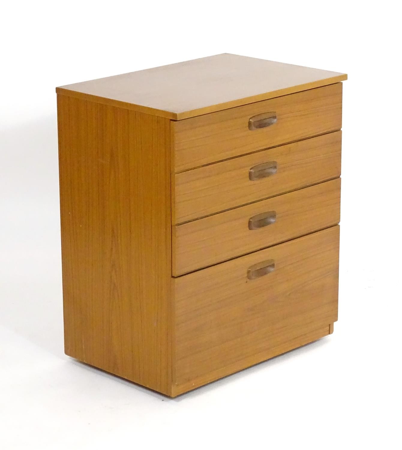 Vintage retro, mid-century: a Schreiber small chest of four drawers, standing on castors, 28"