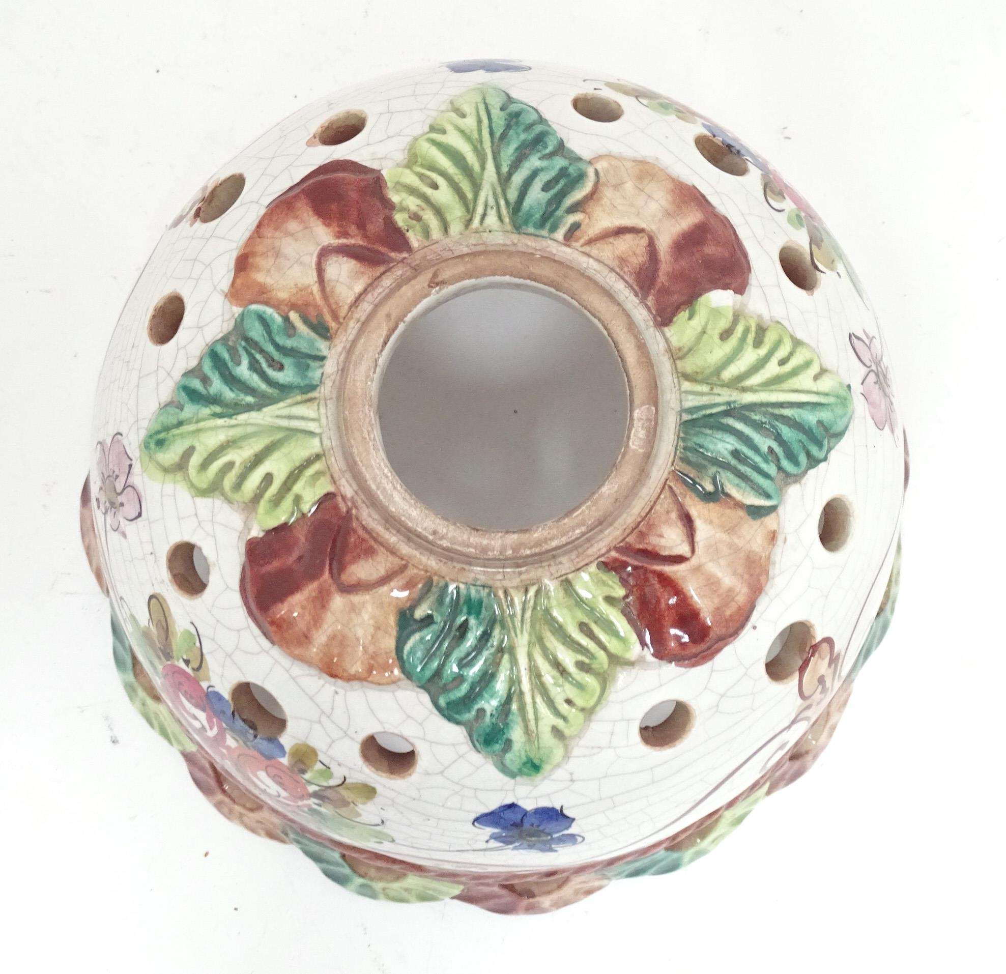 A Continental ceramic lamp shade with floral and foliate decoration. Approx. 8" diameter Please Note - Bild 2 aus 9