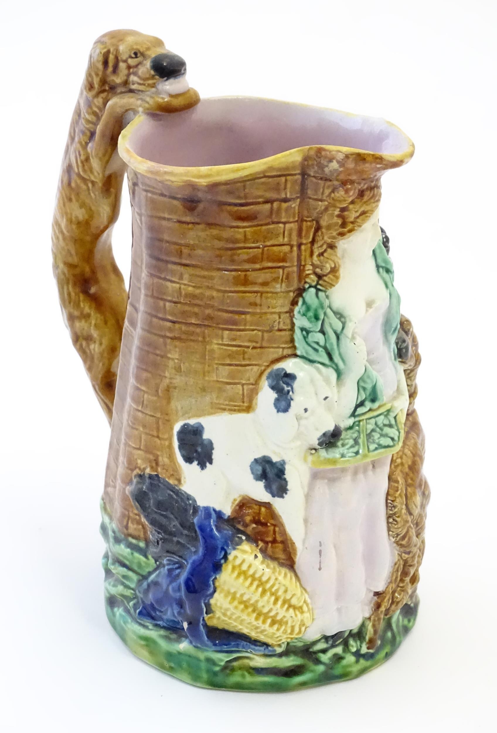 A Burleigh ware jug Old Feeding Time, with moulded relief decoration depicting a woman with dogs. - Bild 7 aus 11