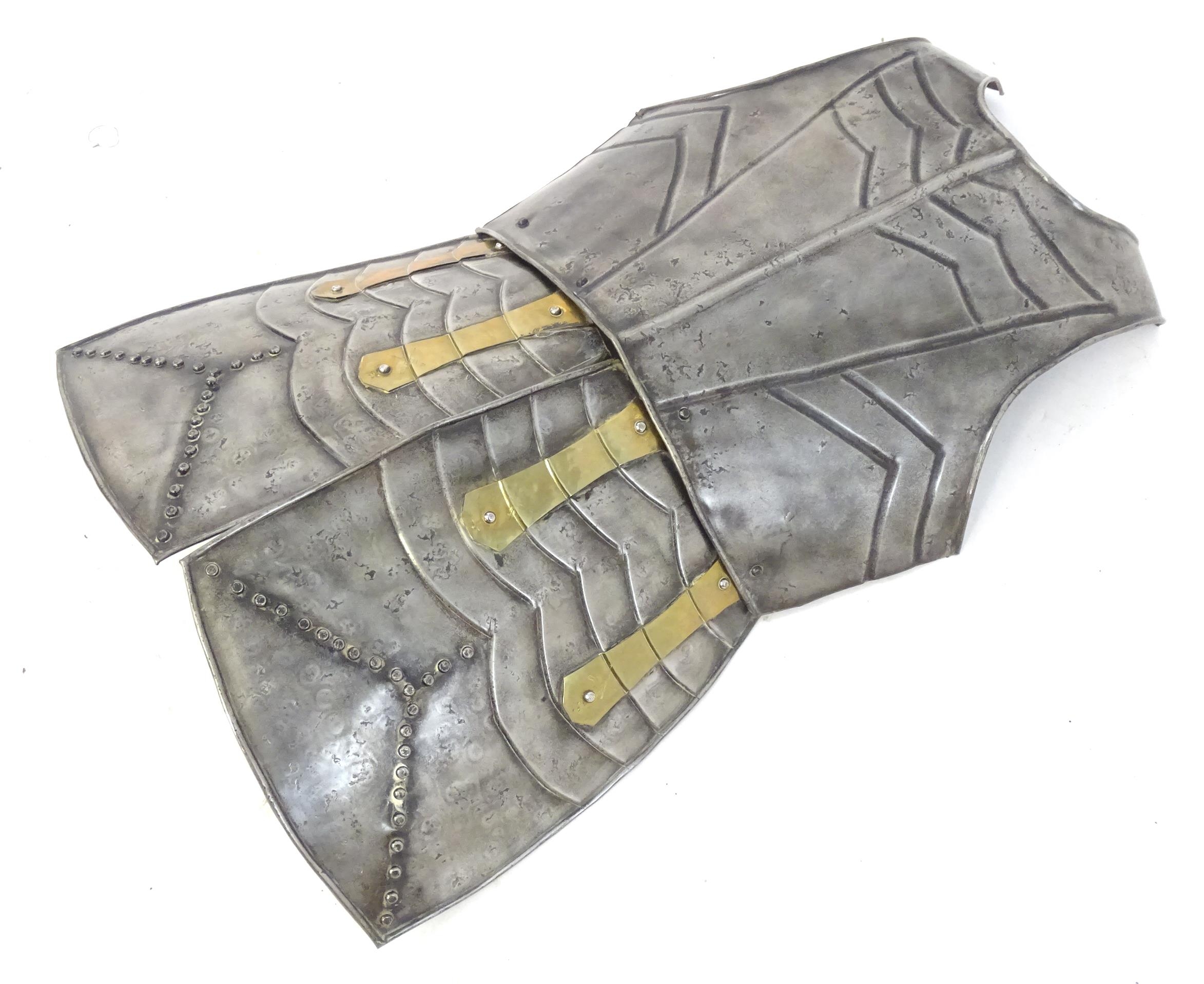 Militaria: 20thC medieval style display armour, comprising breastplate and tasset, constructed - Image 8 of 8