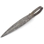 Militaria: a 19thC Indian Bichuwa / Bichawa dagger, the loop hilt decorated with linear patterns, 7"
