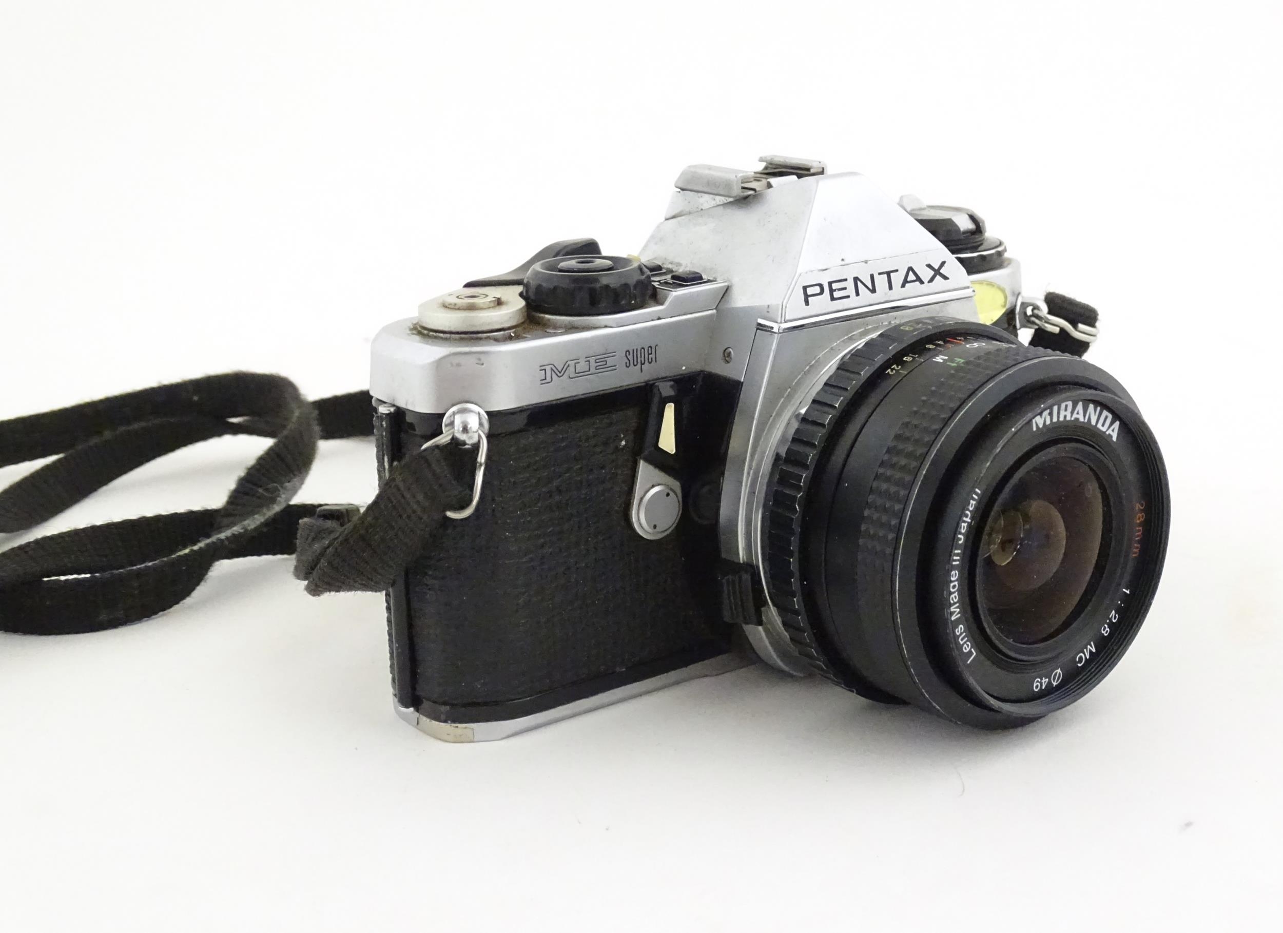 A quantity of mid 20thC camera equipment and photographic books to include a cased Pentax ME Super - Image 12 of 20