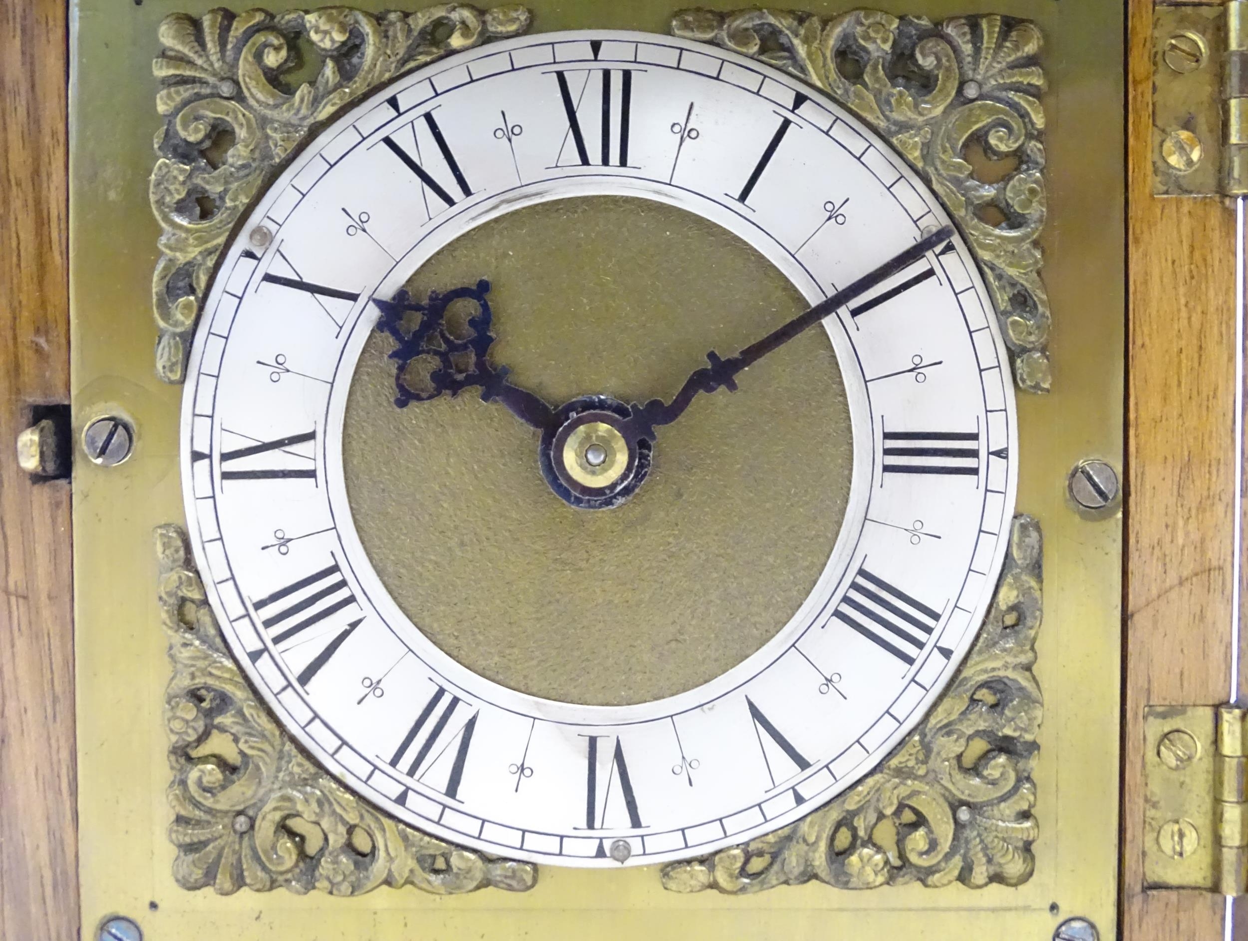 A 20thC walnut cased mantle clock with brass dial and silvered chapter ring with Roman numerals. - Image 5 of 9