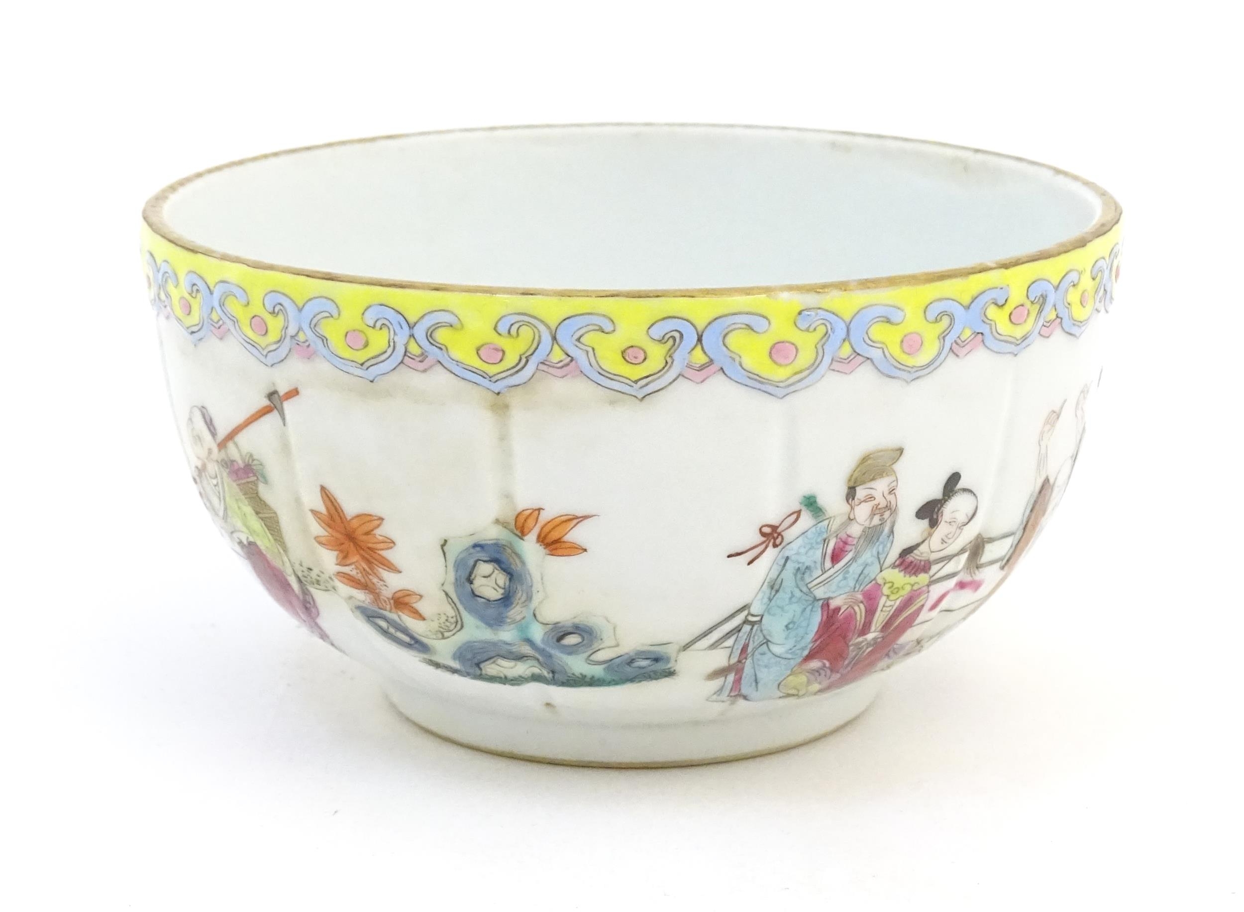A Chinese famille rose bowl decorated with figures in a stylised landscape. Approx. 3" high x 5" - Image 5 of 7