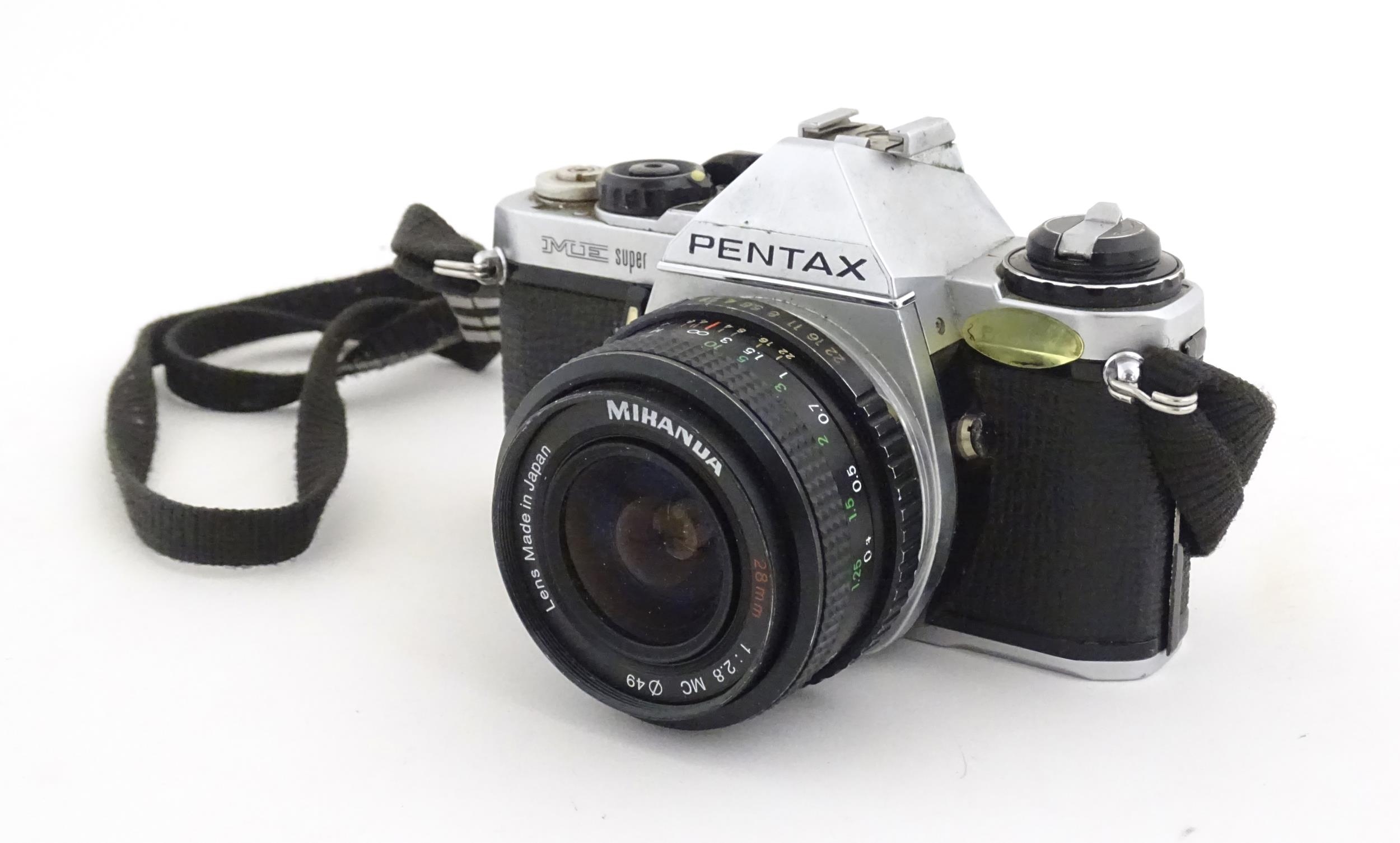 A quantity of mid 20thC camera equipment and photographic books to include a cased Pentax ME Super - Image 9 of 20