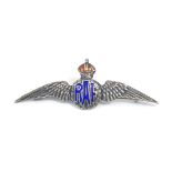 Militaria, WWII / World War 2 / WW2 / Second World War 2 : a silver enamelled sweetheart brooch