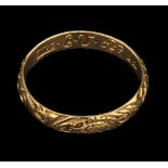 * Memento Mori Ring. A George II yellow metal ring dated 1723