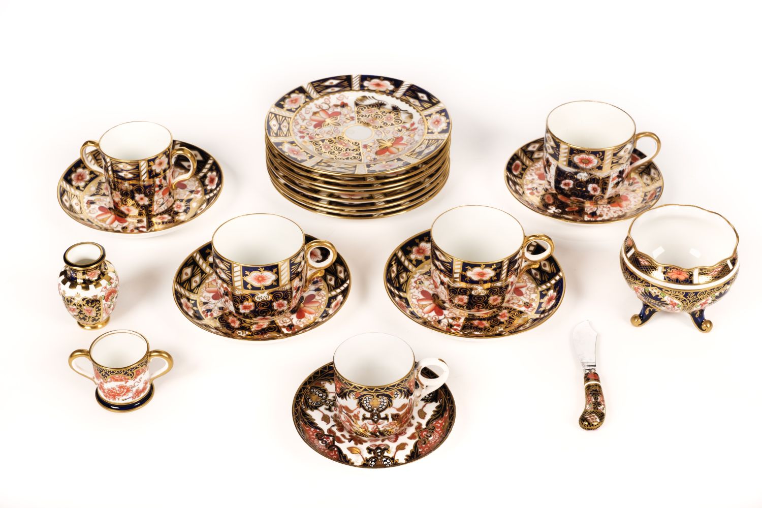 * Royal Crown Derby. Various teaware and other teawares
