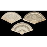 * Chinese. A pierced and carved ivory brisé fan, early 19th century