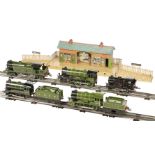 * Model Rail. A collection of Hornby Series railway locomotives and model rail circa 1950s