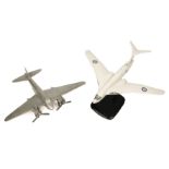 * Aircraft Models. A well made table top model of a Handley Page Victor plus Mosquito model