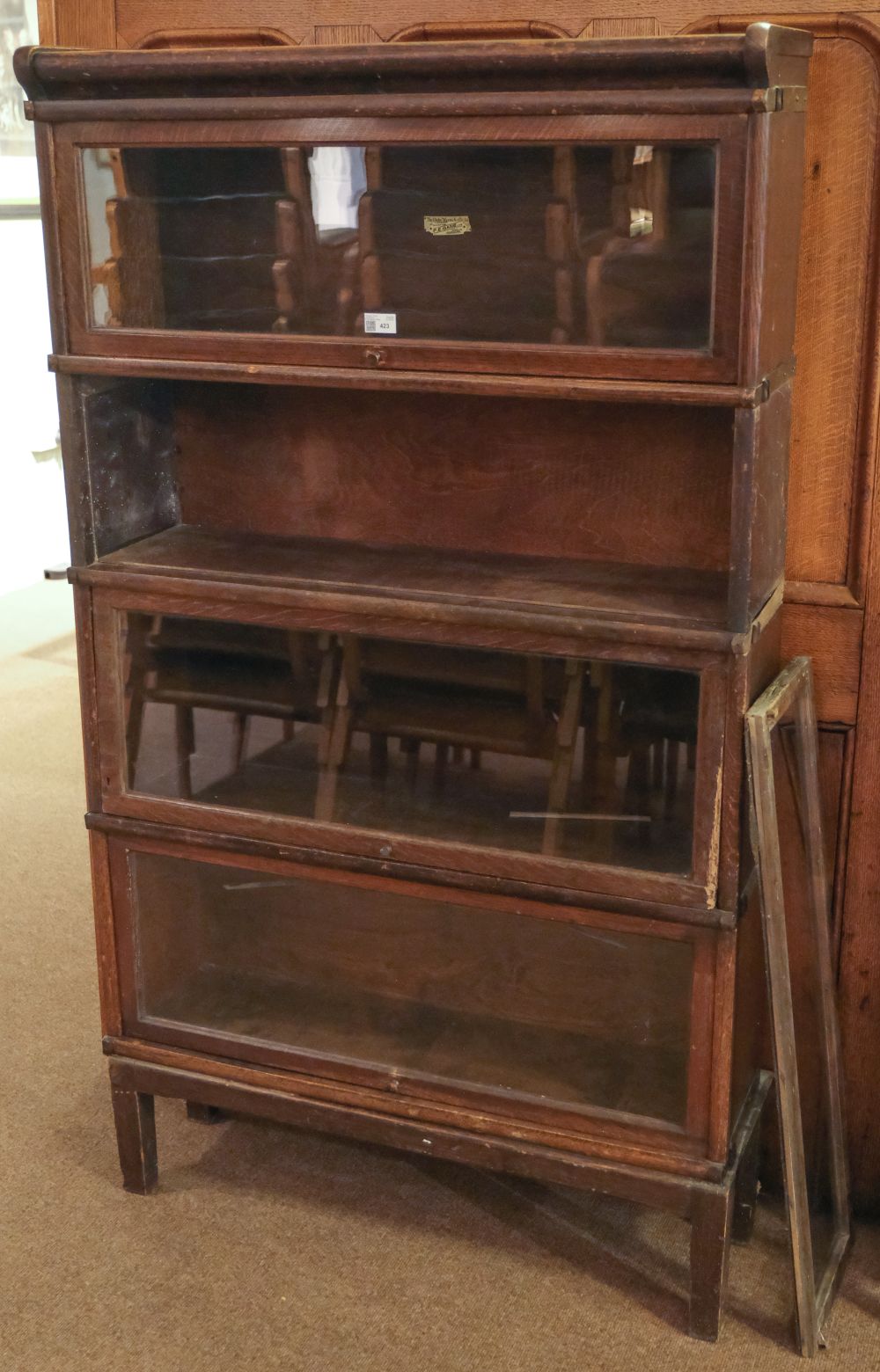 Bookcase. A 1920s Globe Wernicke 4-tier bookcase