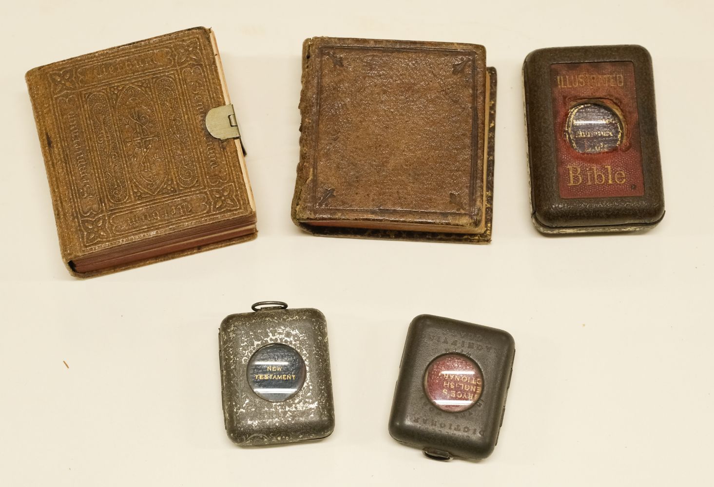 Miniature Chained Bible and Lecturn. The Holy Bible, Edinburgh & London: Nimmo, Hay & Mitchell, - Image 2 of 3