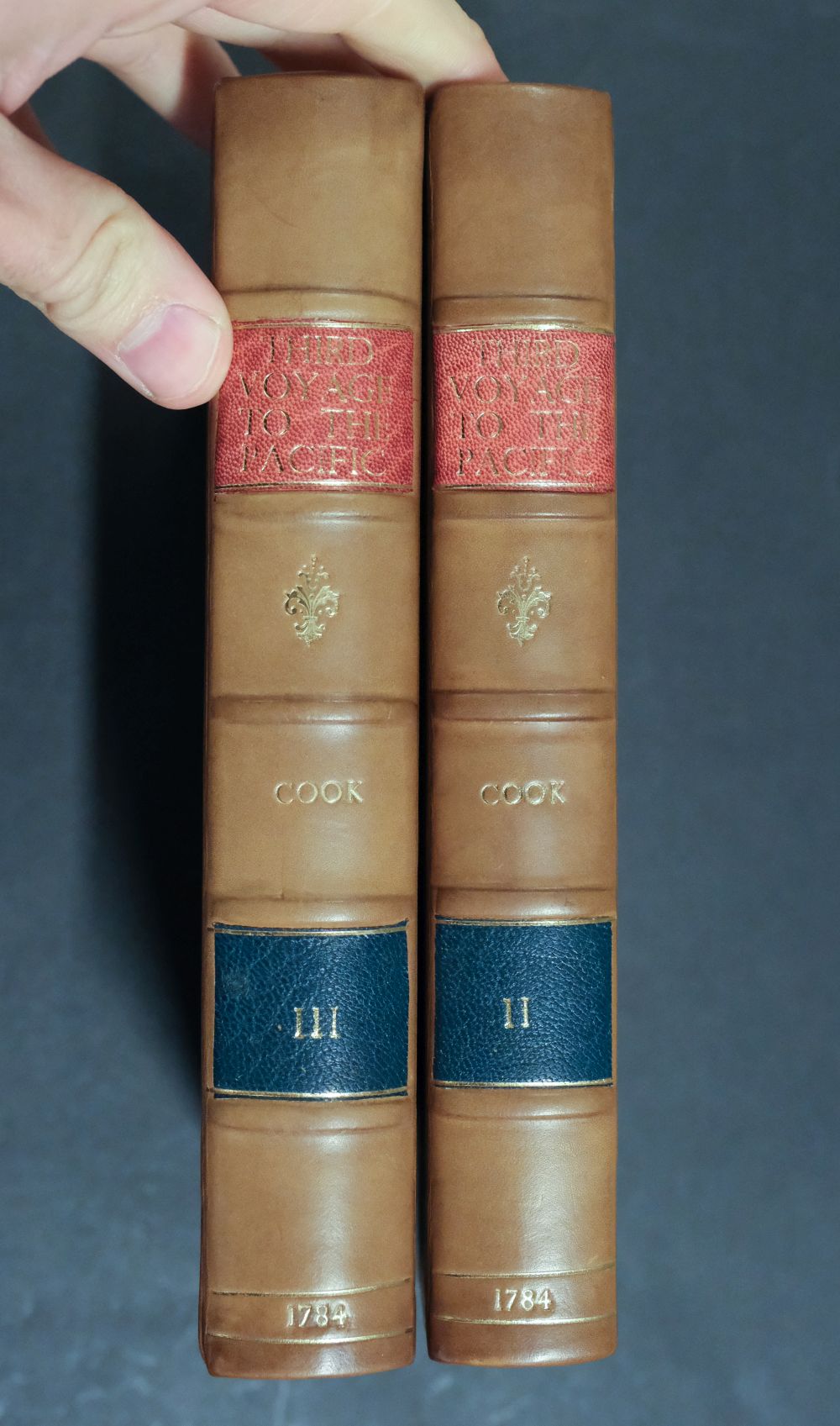 Cook (James). A Voyage to the Pacific Ocean, 1st abridged edition, 4 volumes, 1784 - Bild 3 aus 12