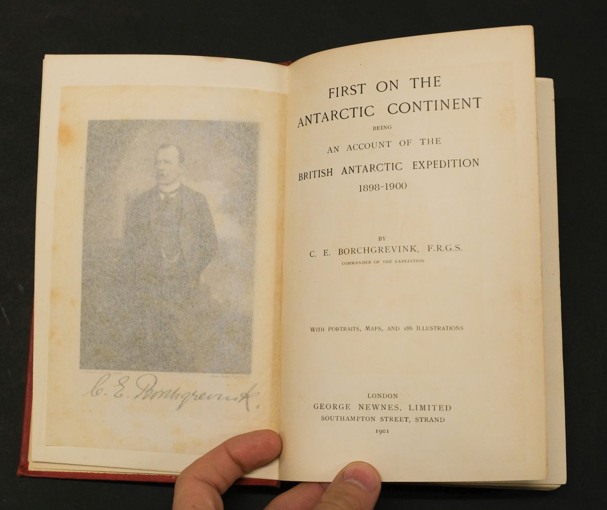 Borchgrevink (Carsten). First on the Antarctic Continent, 1st edition, London: George Newnes, 1901 - Bild 9 aus 14