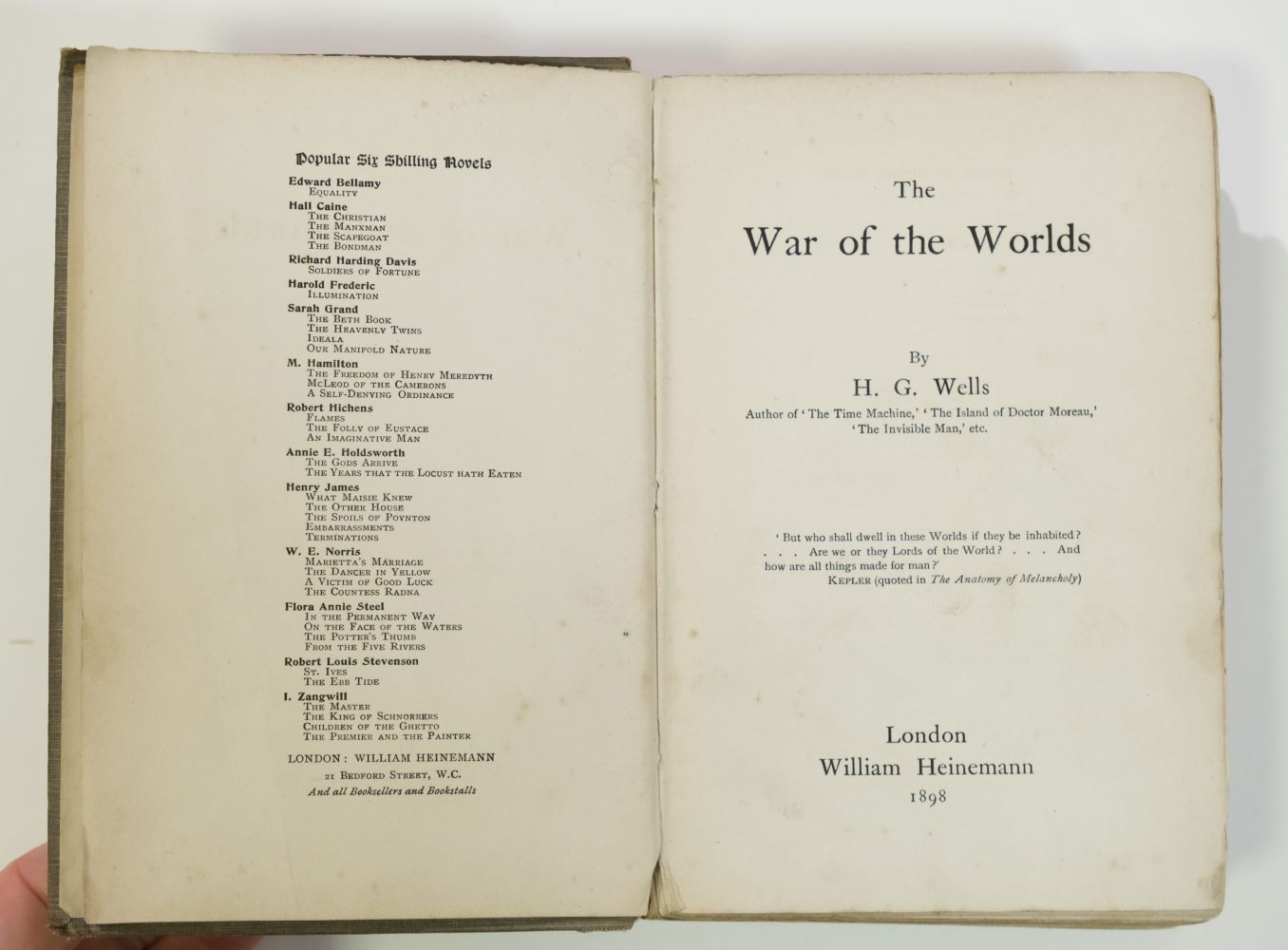 H. G. Wells War of The Worlds, 1st edition, 1st issue, 1898 - Image 6 of 13