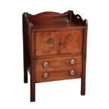 A GEORGE III MAHOGANY TRAY-TOP COMMODE