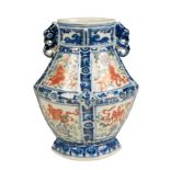 A CHINESE ENAMLLED BLUE AND WHITE VASE